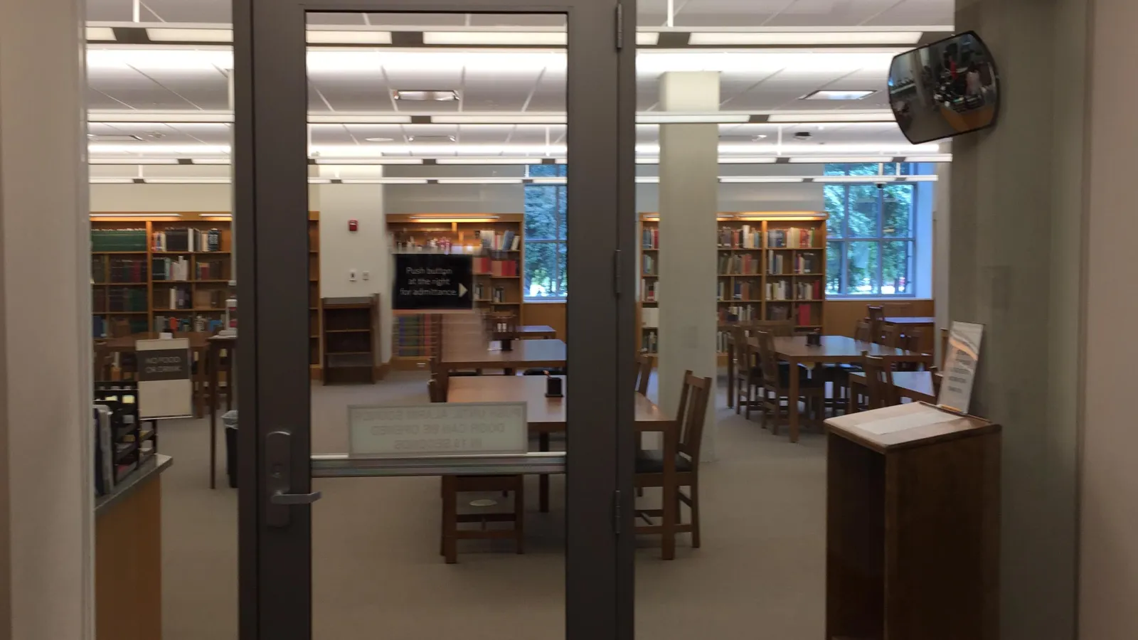Special Collection Reading Room in Thompson Library