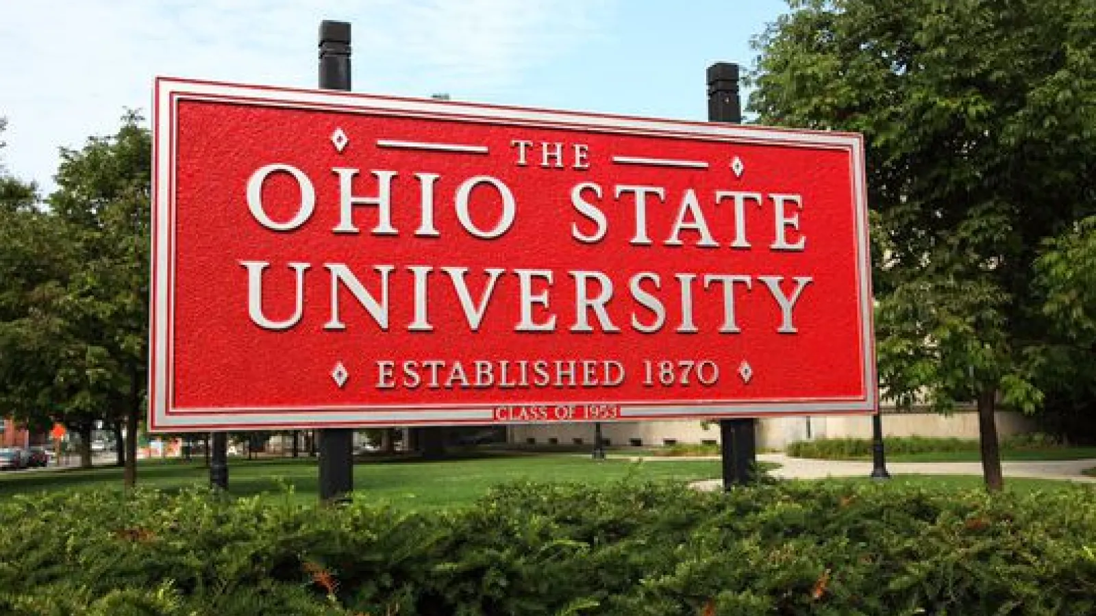 A picture of The Ohio State University sign